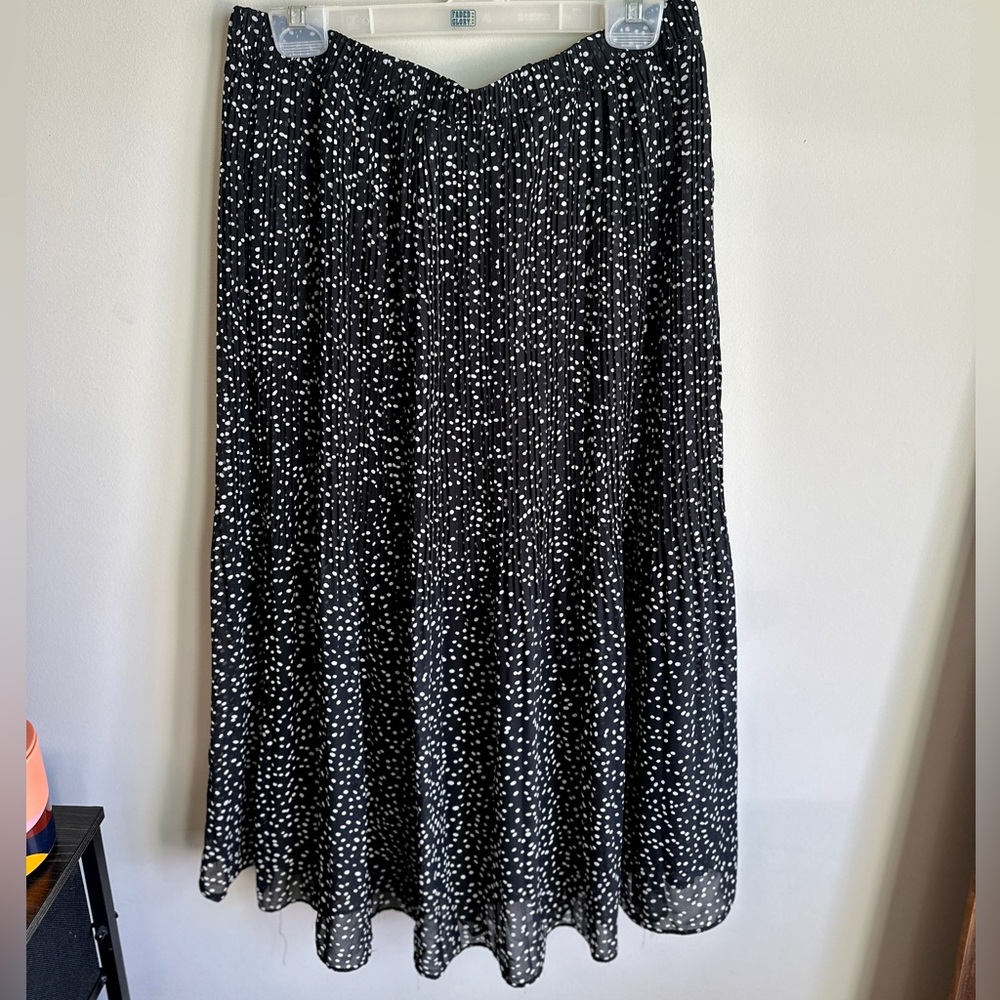 WD.NY Black & White Polka Dot Pleated Maxi Skirt